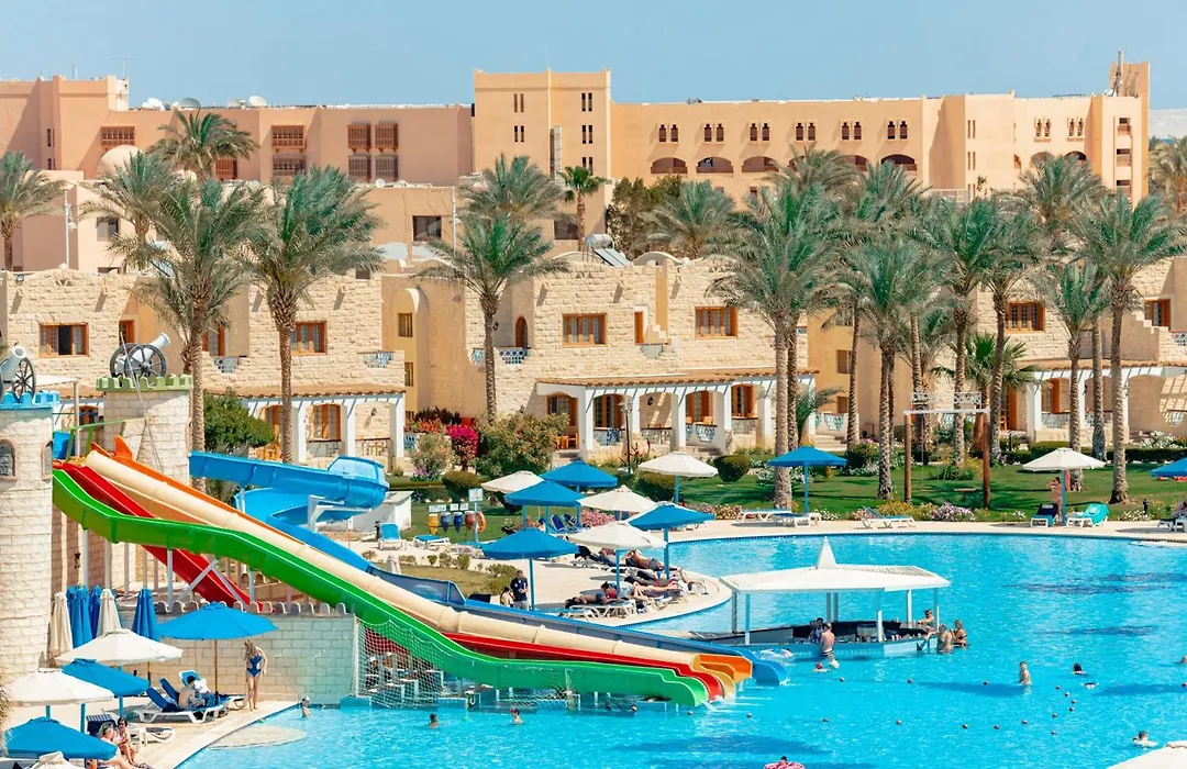 Royal Lagoons Resort & Aqua Park Families And Couples Only-1